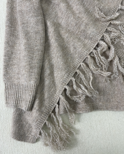 Bellaso Trend - Moderner Pullover mit langen Ärmeln und Schal