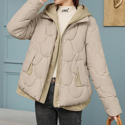 Bellaso - elegante italienische Daunenjacke mit Kapuze für Frauen