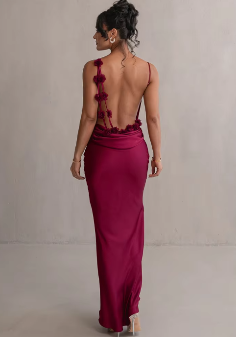 Bellaso | Modisches florales Kleid mit drapiertem Rückenausschnitt