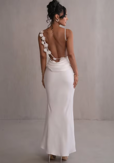 Bellaso | Modisches florales Kleid mit drapiertem Rückenausschnitt