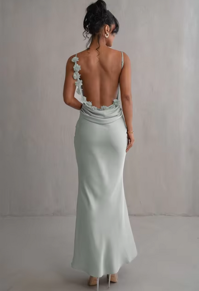 Bellaso | Modisches florales Kleid mit drapiertem Rückenausschnitt